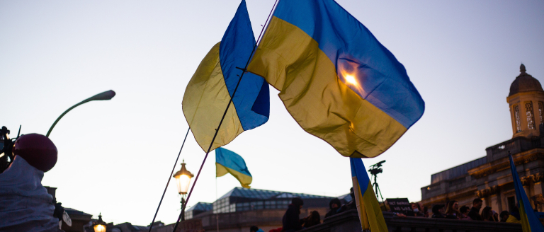 Ukrainian flag by Karollyne Hubert on Unsplash